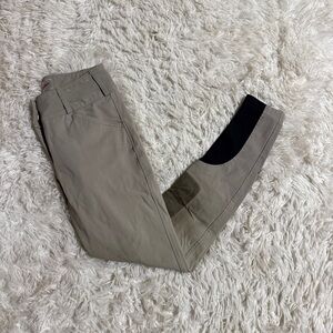 Women’s Size 24R Tan Tailored Sportsman Knee Patch Horseback Riding Breeches